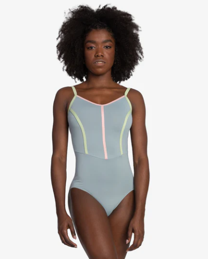 Adalyn RDE2452, So Danca (Adult)